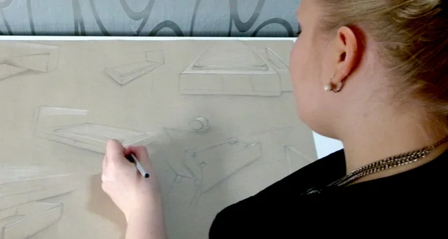 Lies hier wie wir Jennifer bei ihrer Bewerbungsmappe für Innenarchitektur weiter helfen konnten. Erstelle du auch mit uns deine perfekte Innenarchitektur-Mappe.
