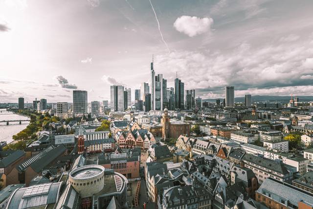 Du möchtest Architektur in Frankfurt studieren? Im Mappenkurs Architektur bereiten wir dich vor