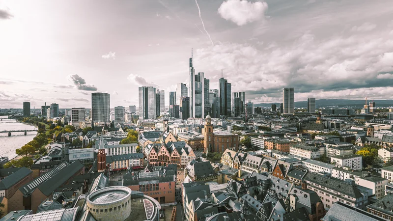 Du möchtest Architektur in Frankfurt studieren? Im Mappenkurs Architektur bereiten wir dich vor