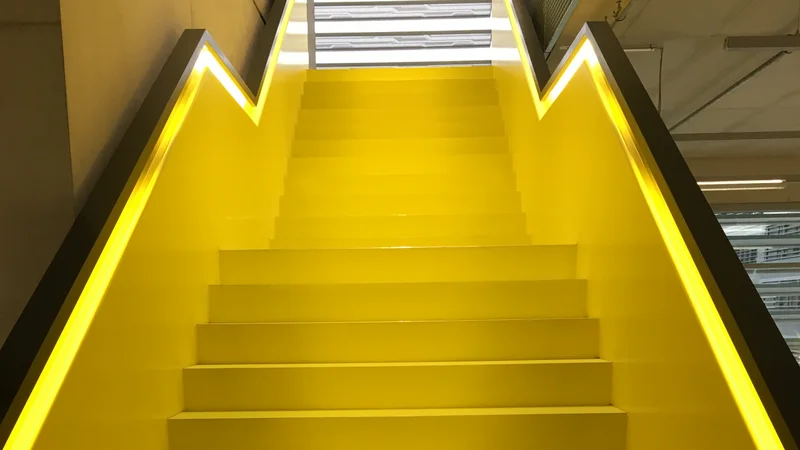 Du möchtest Architektur und Innenarchitektur studieren in Düsseldorf? Im Mappenkurs Architektur und Mappenkurs Innenarchitektur bereiten wir dich perfekt vor.