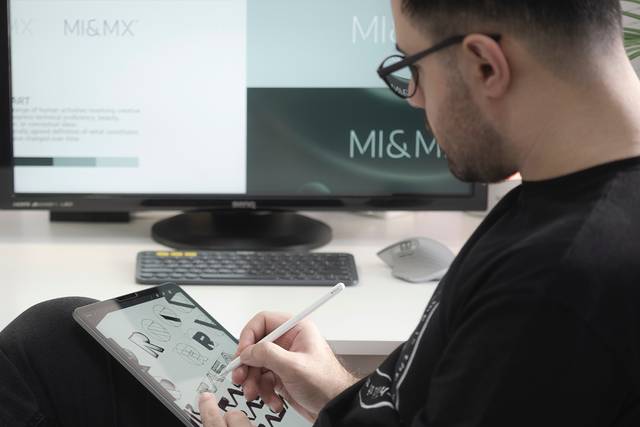 Was steckt hinter dem Studiengang Kommunikationsdesign? Wir erklären es dir.