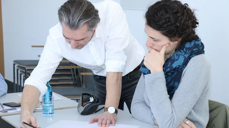 Lernen Sie in unseren Fortbildungen für Schreiner und Tischler professionelle Skizzen anzufertigen.