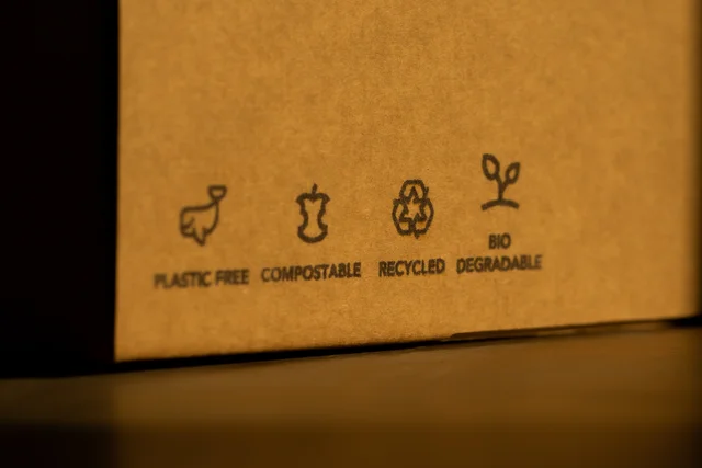 Für deinen perfekten Start ins Verpackungsdesign Studium zeigen wir dir im Mappenkurs Packaging Design, alles was du wissen musst.