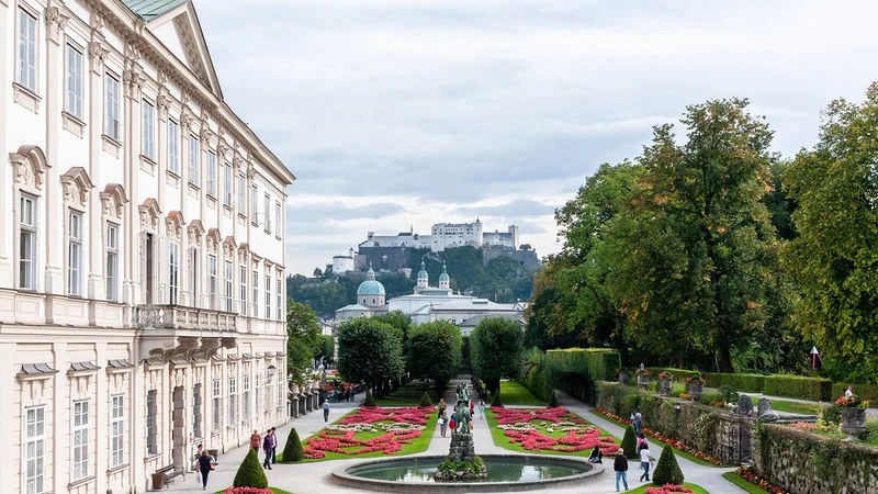 Deine Bewerbungsmappe Design & Produktmanagement für das Studium in Salzburg