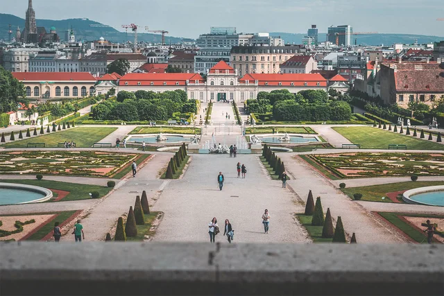 Dein perfektes Portfolio für dein Architektur Studium in Wien
