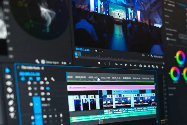 Du möchtest MultiMediaArt in Salzburg studieren? Wir zeigen dir wie.
