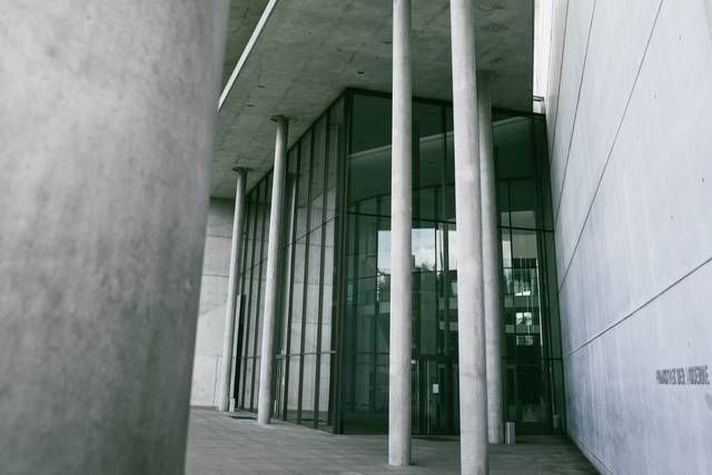 Mappenvorbereitungskurs Architektur Studium München. Zeichenkurse mit Akademie Ruhr