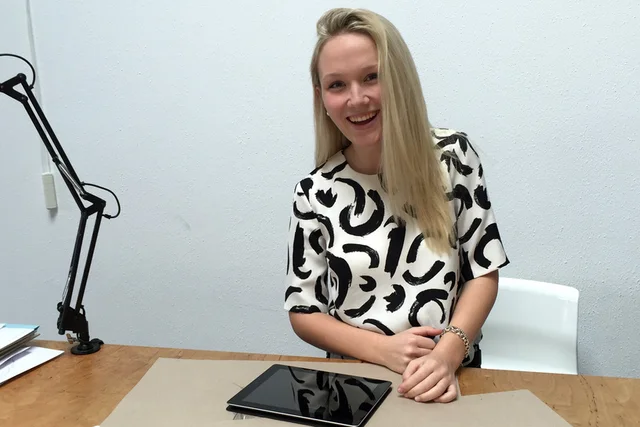 Hier siehst du wie Chiara mit Ihrer Bewerbungsmappe für Kommunikationsdesign an der FH Düsseldorf angenommen wurde. Mit unserer Mappenberatung kannst auch du die Eignungsprüfung bestehen. 